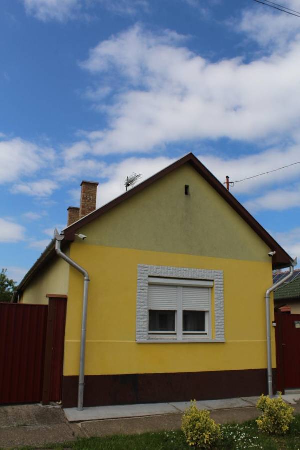 eladó családi ház, Hajdúböszörmény