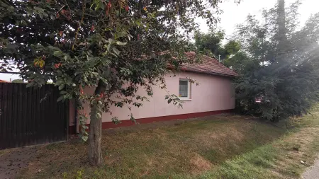 Eladó családi ház, Hajdúdorog 1 szoba 55 m² 24.5 M Ft
